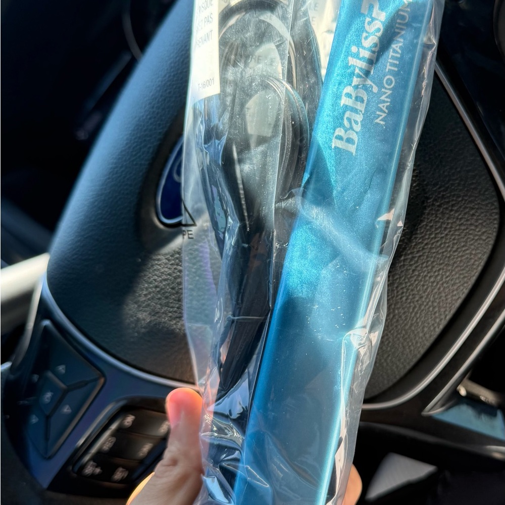 BaBylissPRO Nano Titanium Flat Iron - Blue